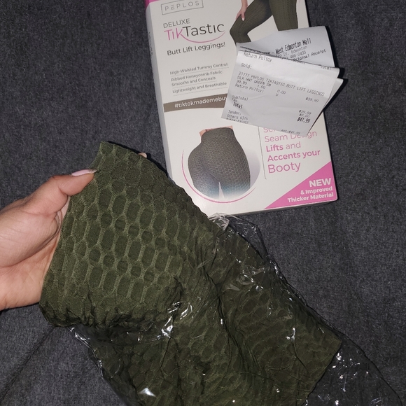 Famous Tik Tok leggings - Picture 3 of 3